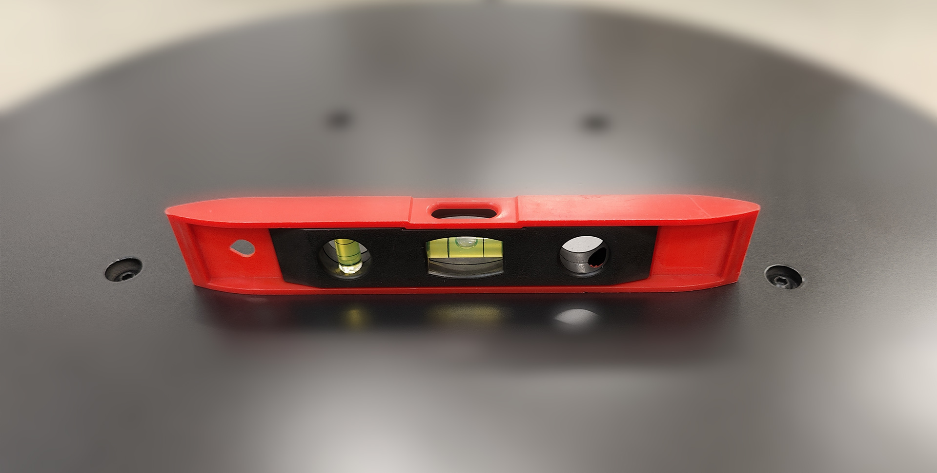 Turntable level check