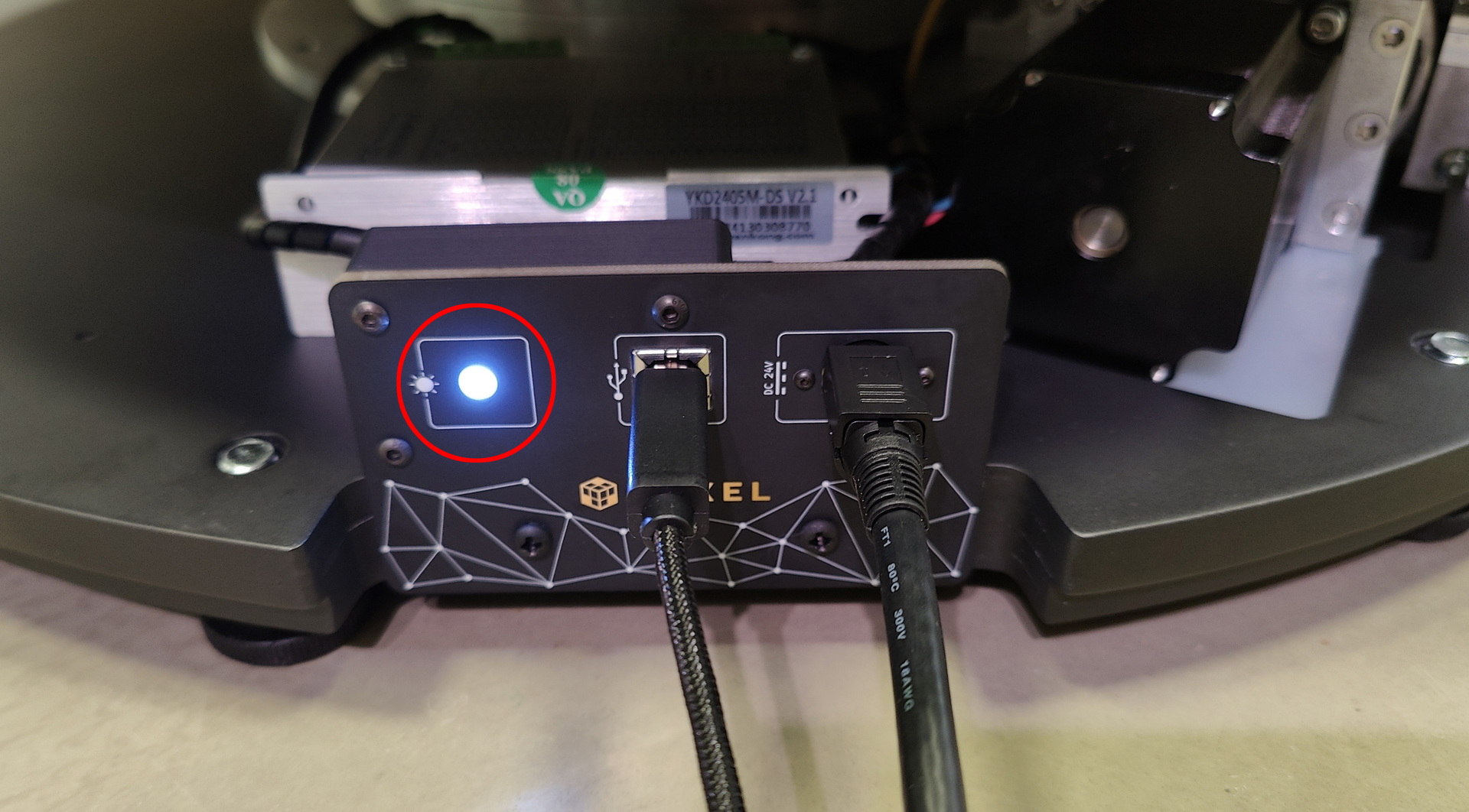 Поворотный стол готов к работе